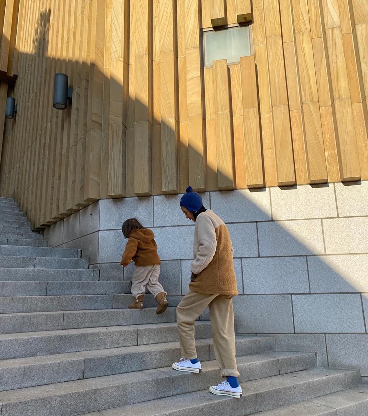양털 장인🐑💛김나영 일상룩 이미지5