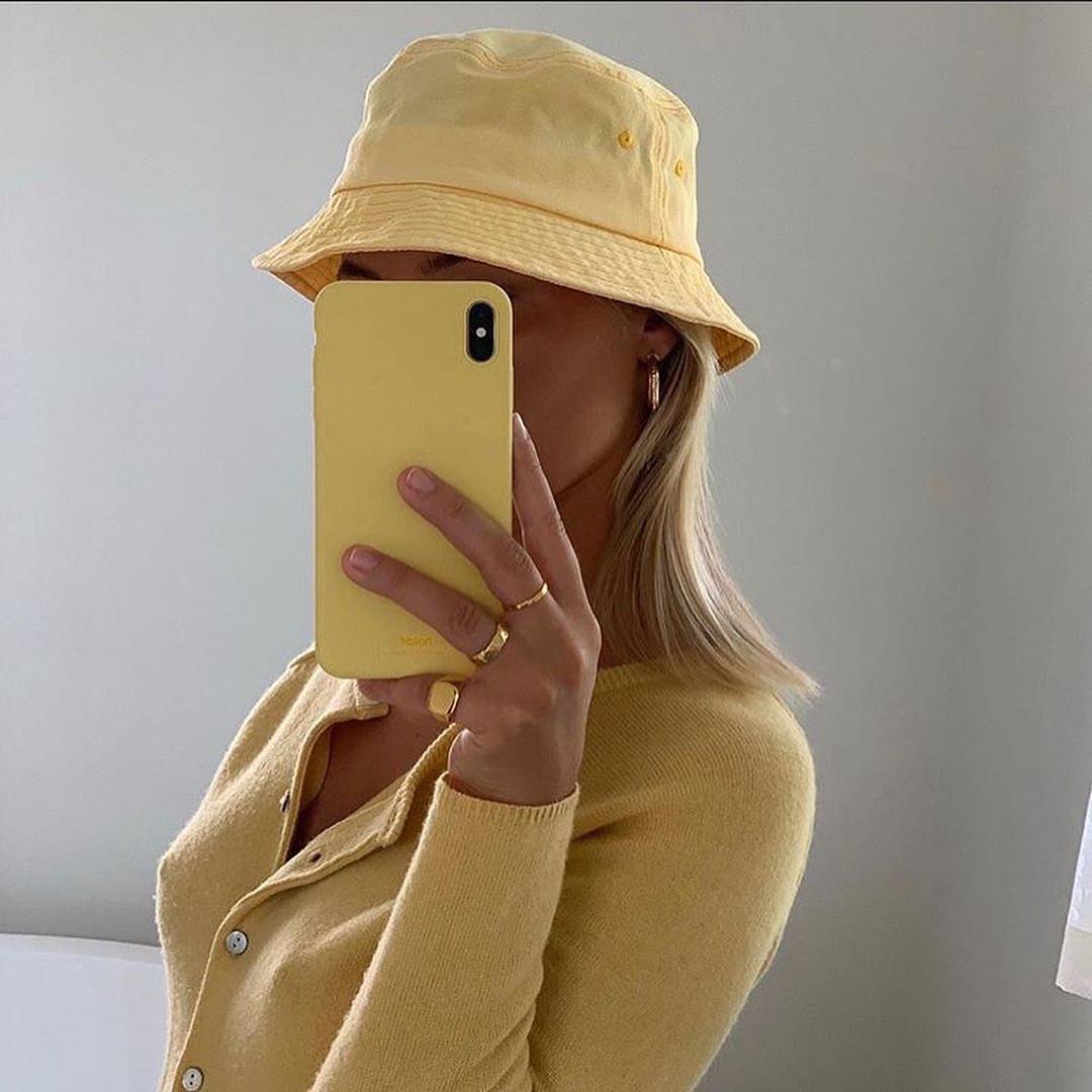 폰케이스 깔맞춤 코디💛💚💙 이미지