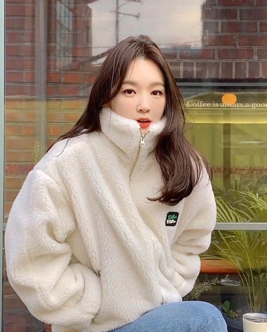 미리 준비!💸 @간절기룩
양털 플리스에 그린백 포인트🐑💚 이미지4