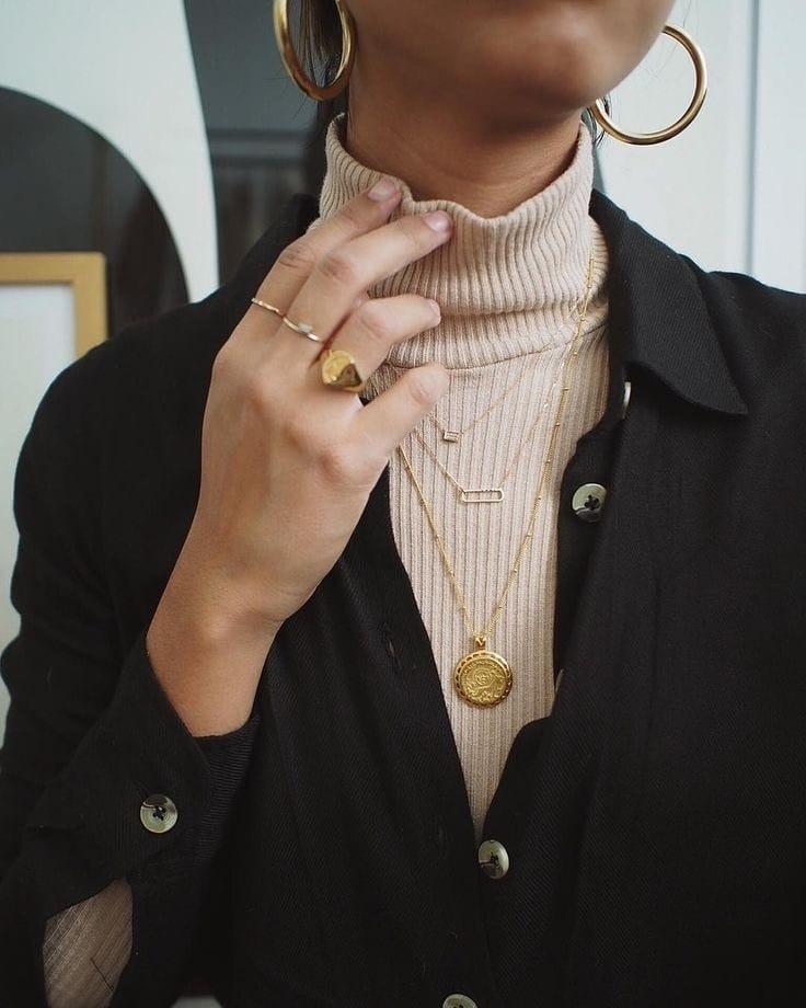 폴라티에 목걸이로 포인트✨ 이미지