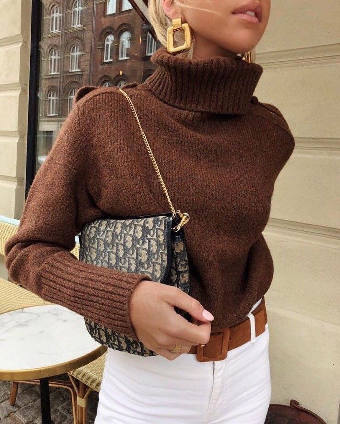 터틀넥으로 목보호‼️💯 이미지