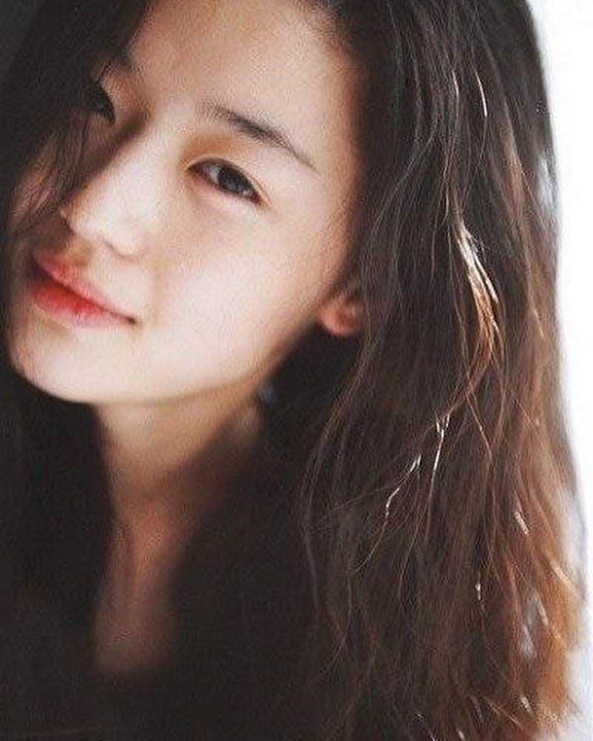 24살 시절 🍒전지현 미모 이미지