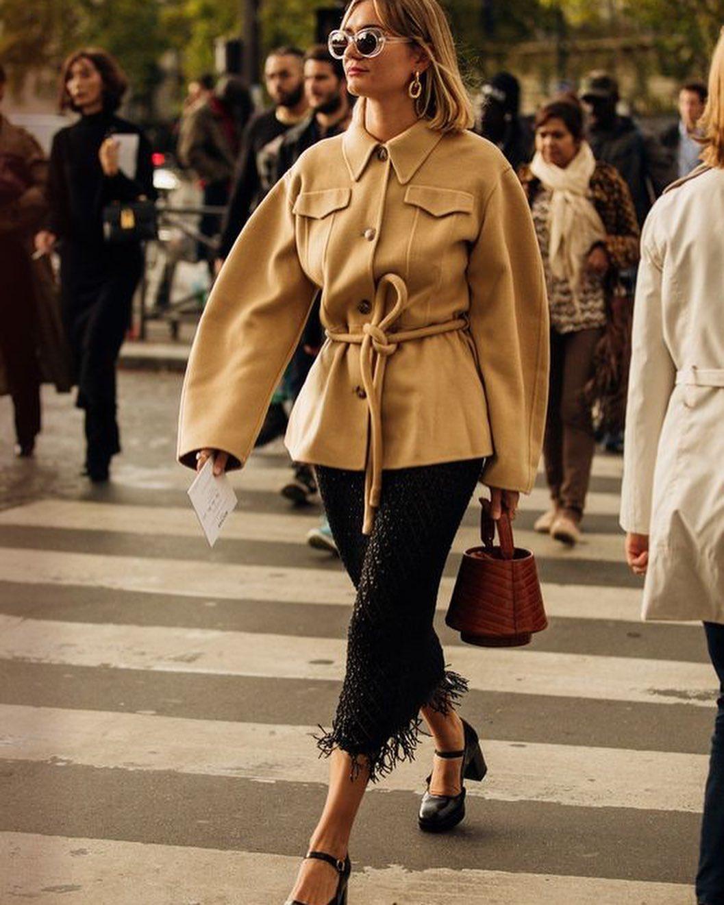 라인 살리는 허리 스트랩✔️ 이미지