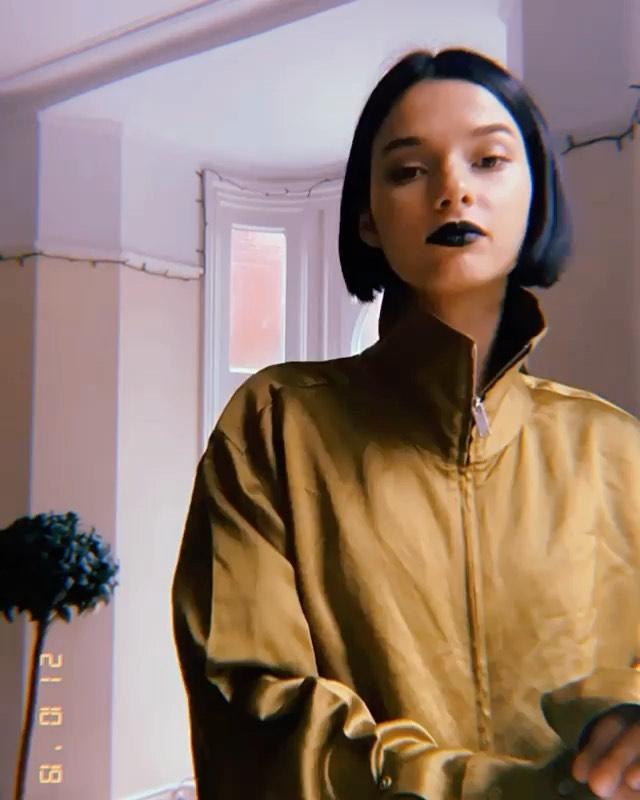 올 겨울도 @우정하자🧤❤️
블룸 트윈즈 언니들처럼👯♀️🏔다운 패딩 같이 입기 이미지4