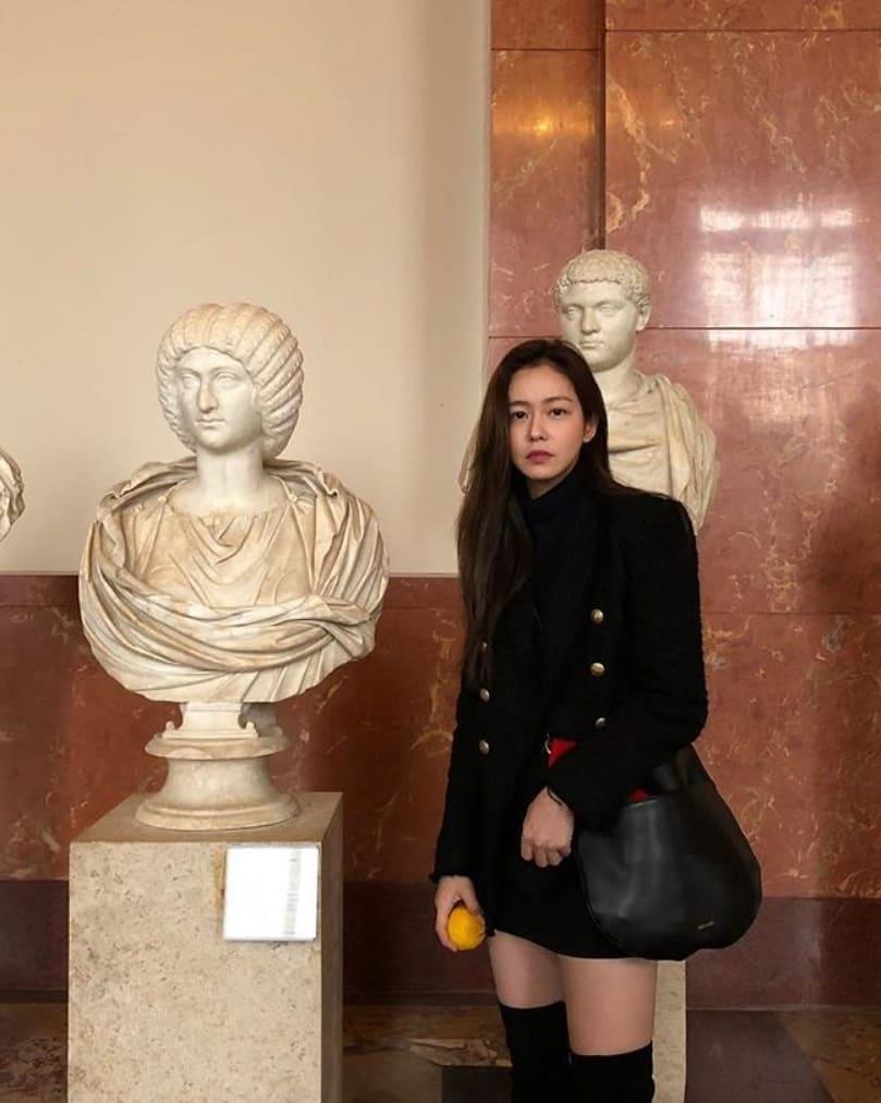 요즘 더 예쁜 배우 🖤💄경수진 이미지