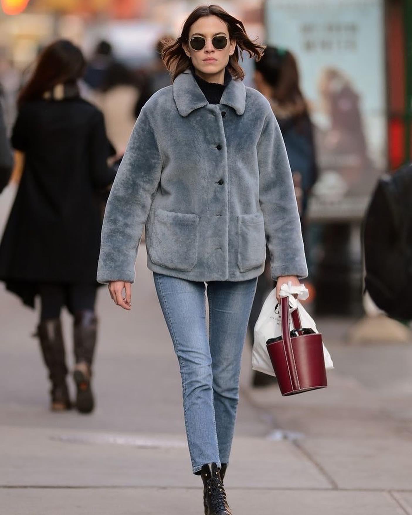 깔별로 즐기는 페이크퍼 🦁 이미지