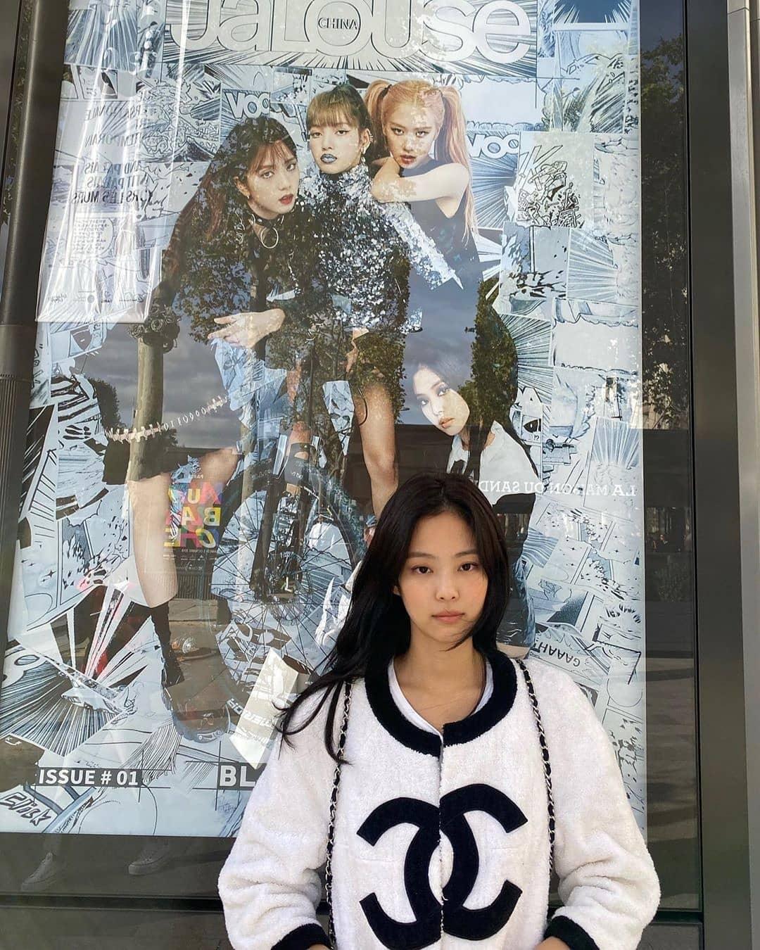 역쉬 제니의 샤넬스타그램🖤 이미지
