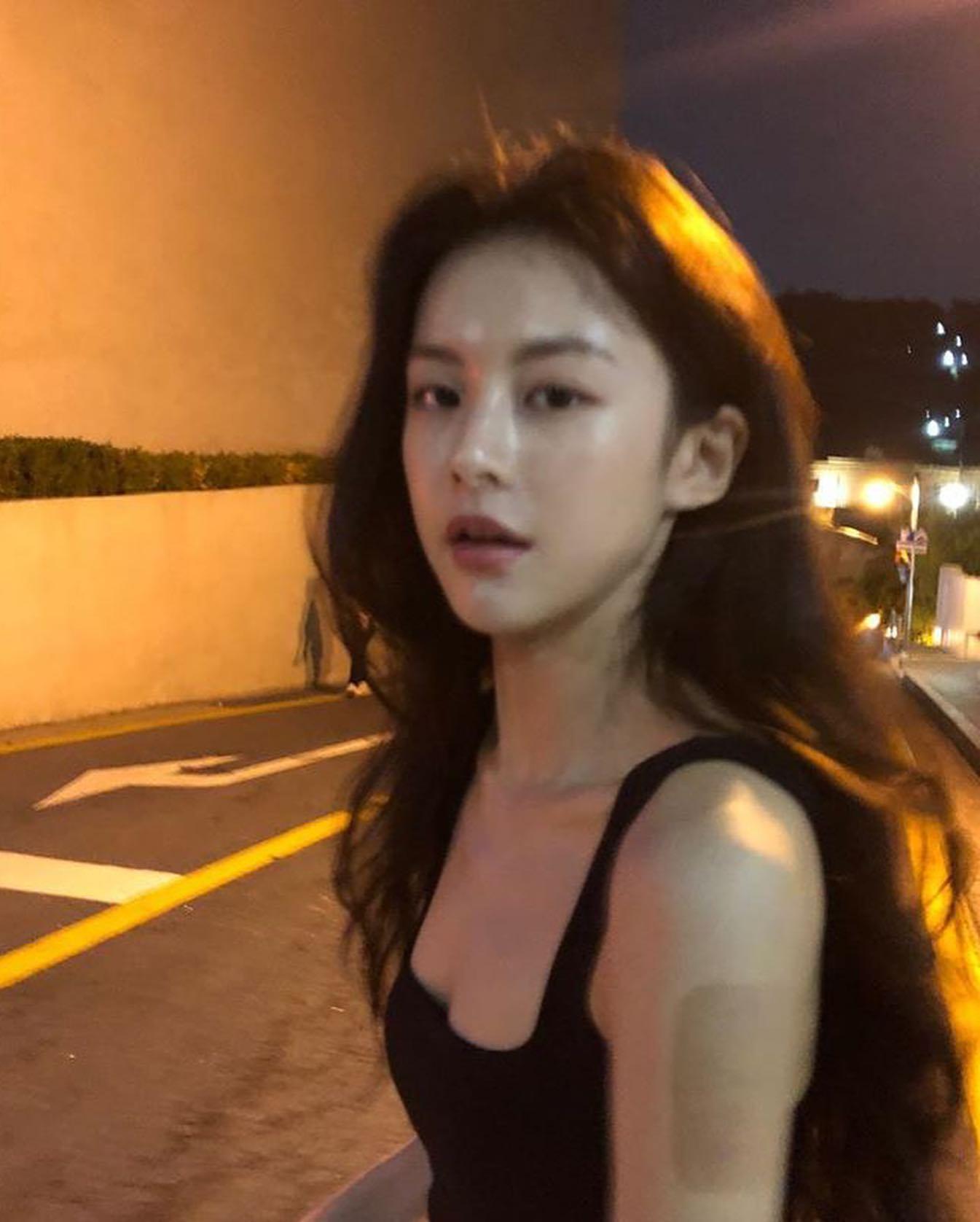 넋놓고 보는 고윤정 인별 피드🥰 이미지
