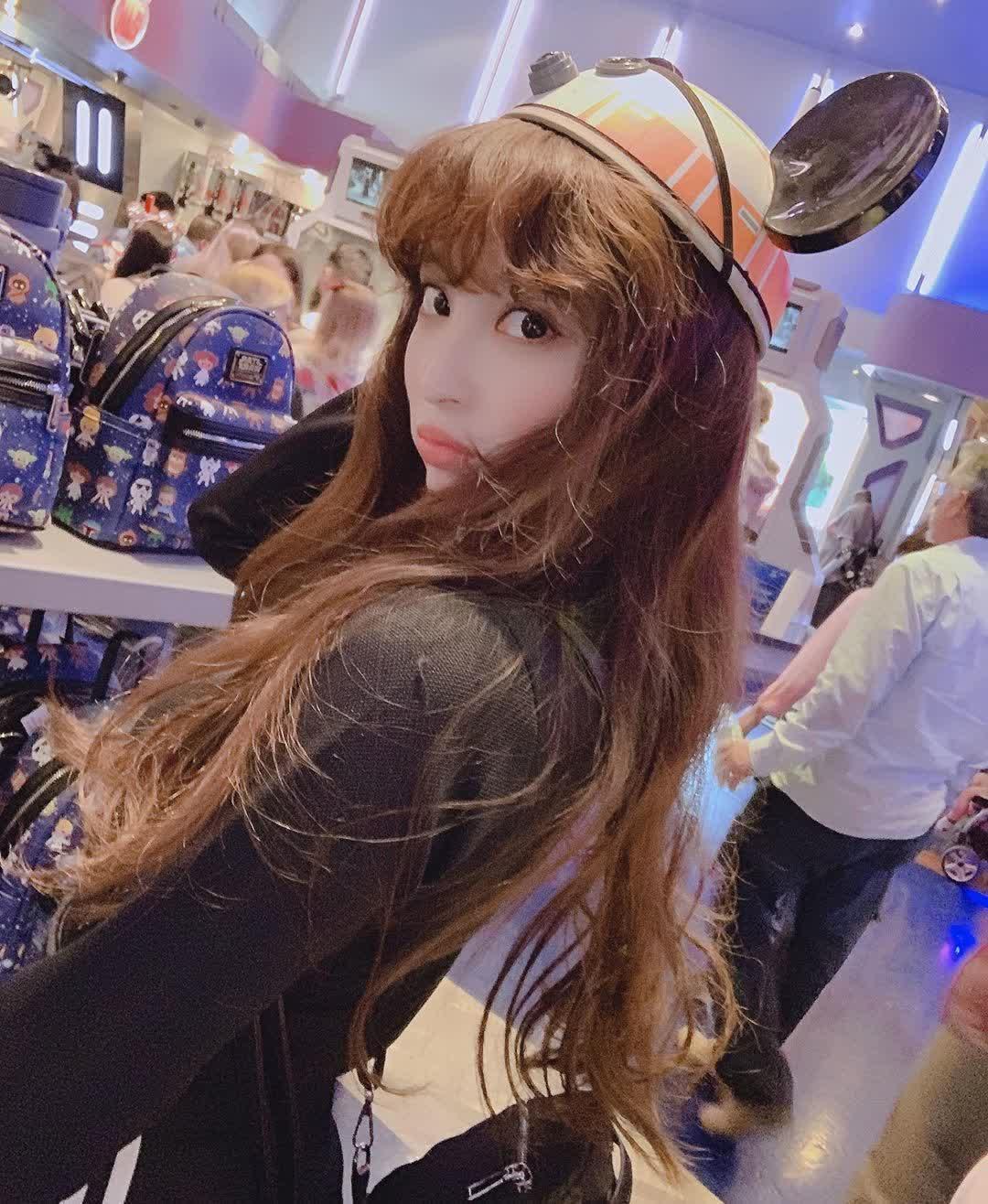 배우 정혜성💚 사복 일상 이미지