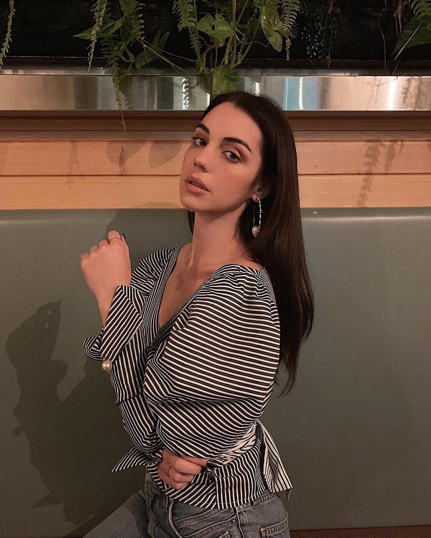 잘 입는당.. 아델라이드 케인❤️ 이미지10