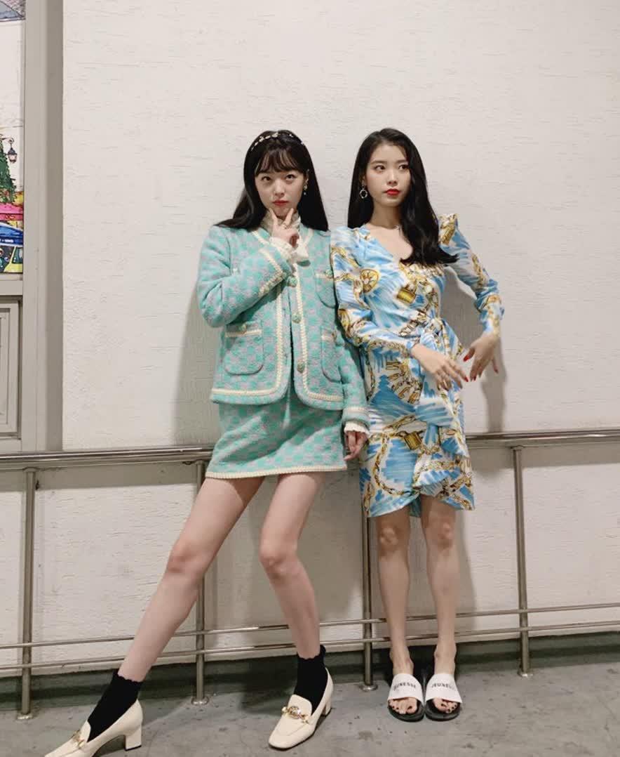 아이유 x 설리👭우정스타그램 이미지