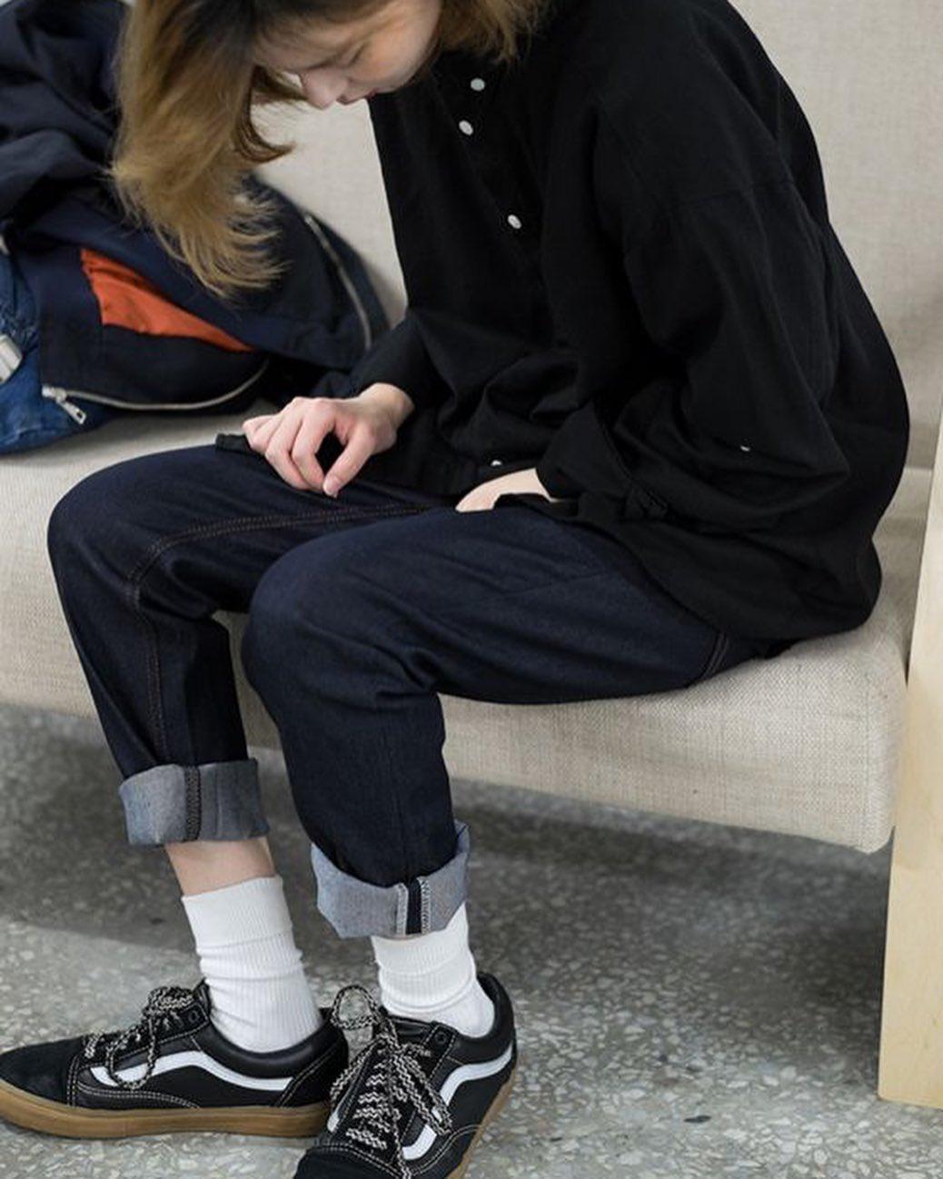 남녀노소 필수템 반스🖤 이미지