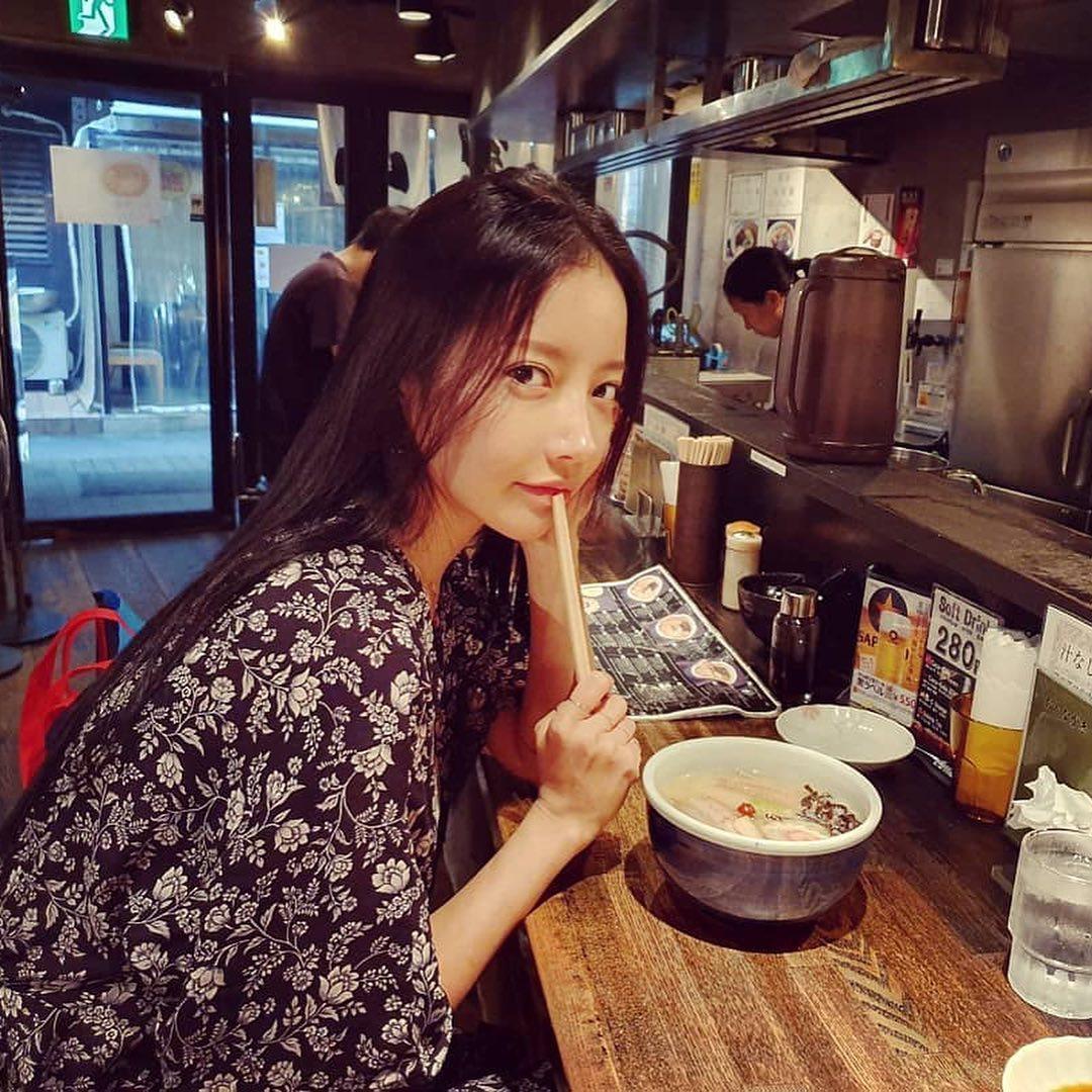 화사 절친 최수정👀무결점 미모 이미지6