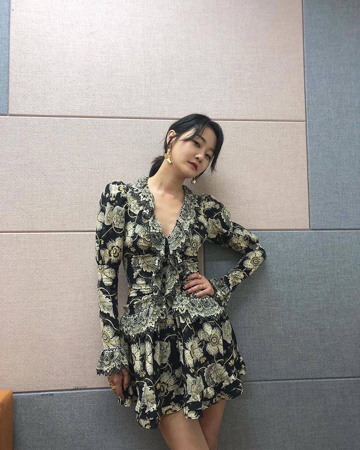 예쁘당 👗에트로 원피스 강승현 이미지