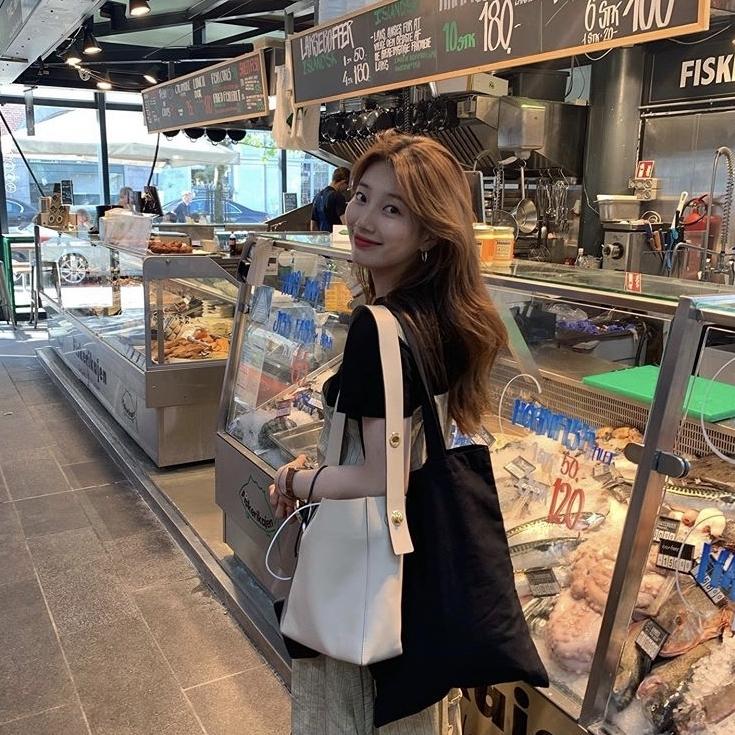 유럽여행 중인 수지❤️✈️ 이미지1