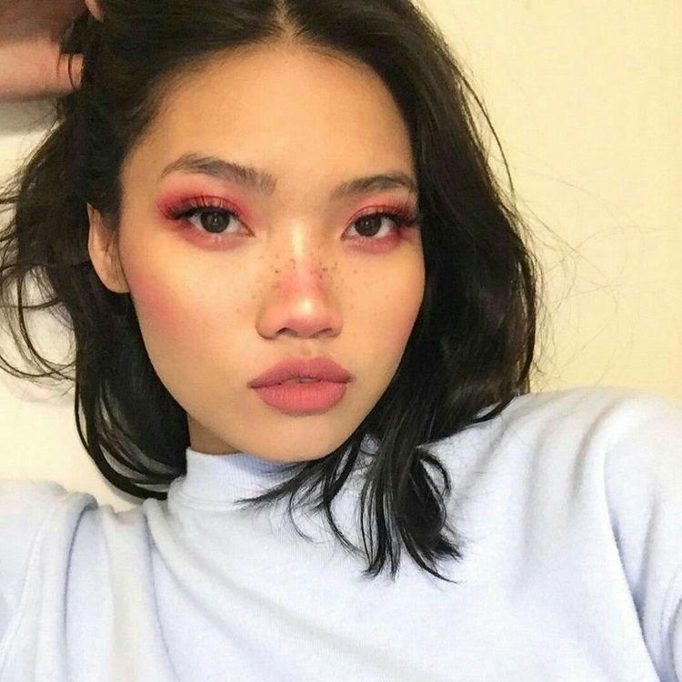 컬러 섀도우로 포인트❣️ 이미지