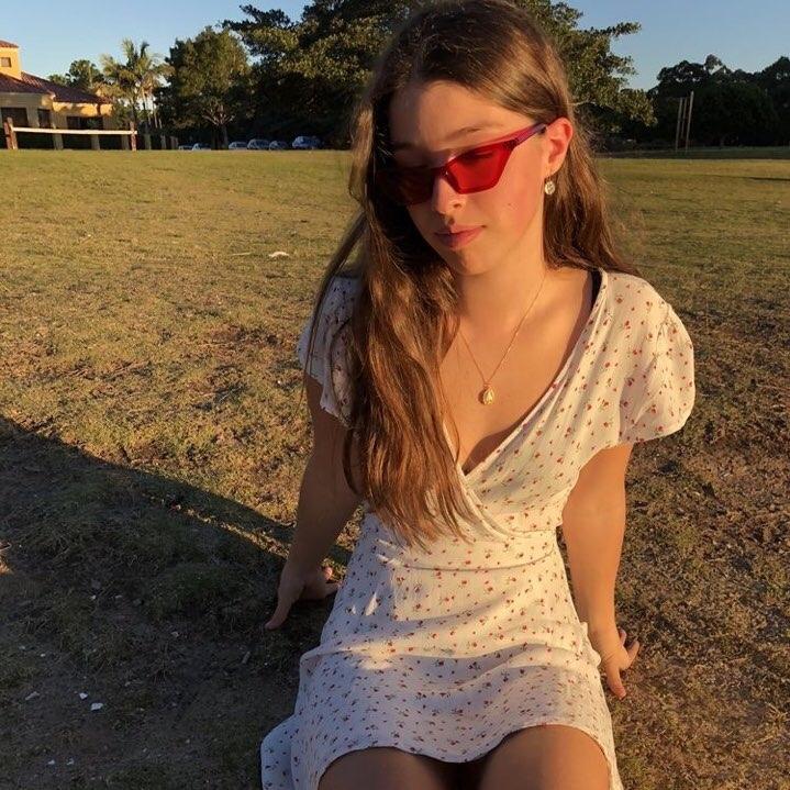 원피스에 목걸이💓실패 없는 조합👌🏻 이미지