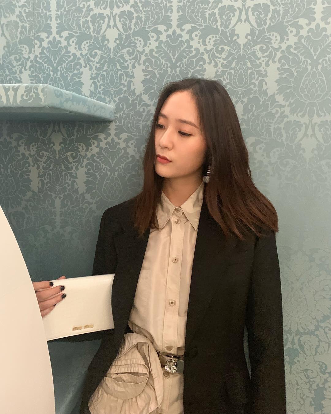 사복패션 하면 크리스탈💎❤️ 이미지