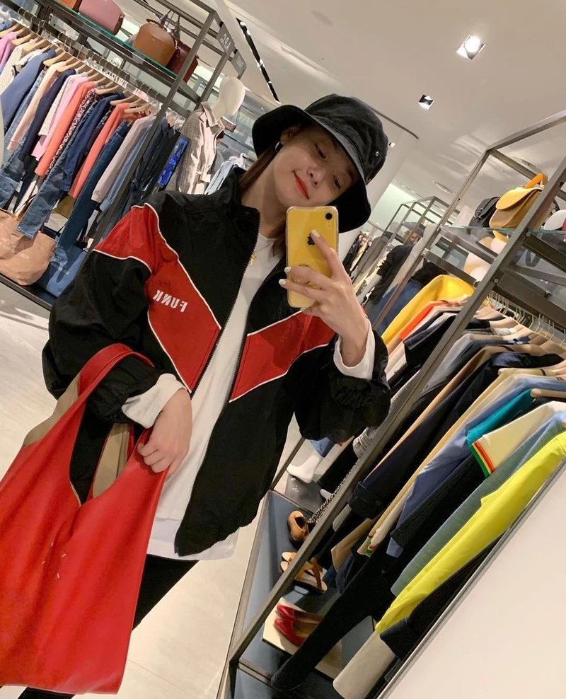 데일리룩 항상 우월 💛이주연 이미지1