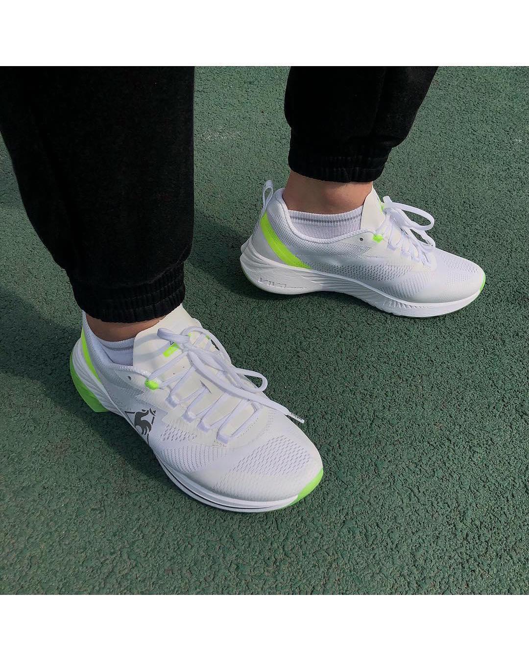 러너를 위한 러닝화로🏃♀️@코디
짱 편하면서 컬러풀해서 봄룩으로 딱!🌈르꼬끄 비바폼 이미지4