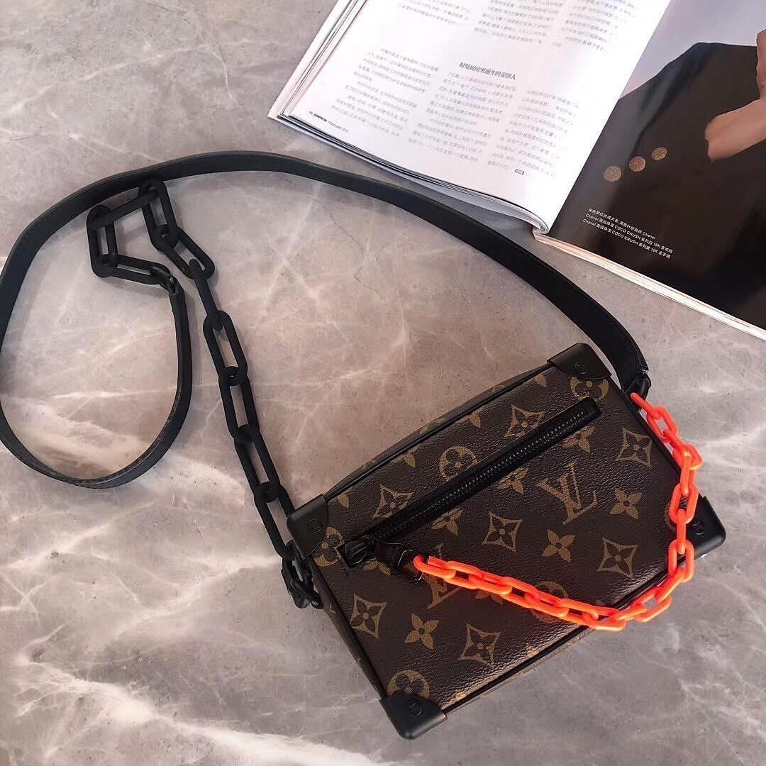 @갖고싶어🍊LV 맨즈백 이미지