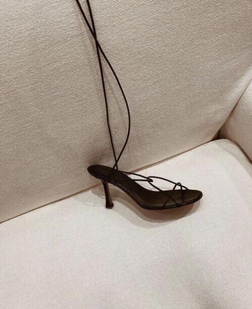 여름 필수 샌들 👡 이미지