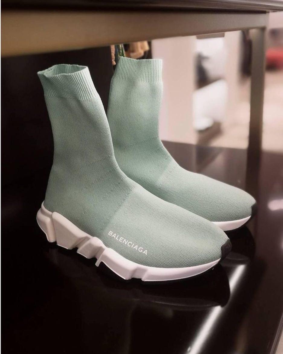 민트 발렌시아가 🔫 @곱다 이미지