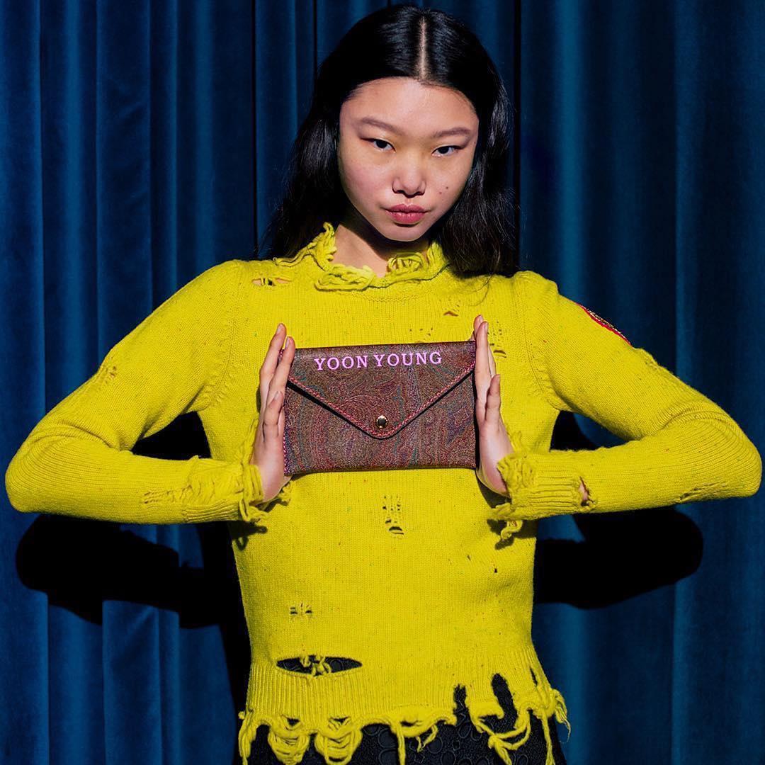 에트로 한정 클러치 🌈💛 이미지