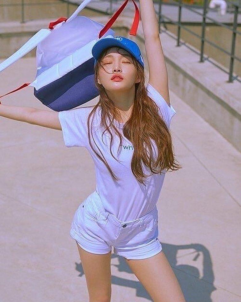 다 이쁜 춤꾼 청하 💃 이미지2