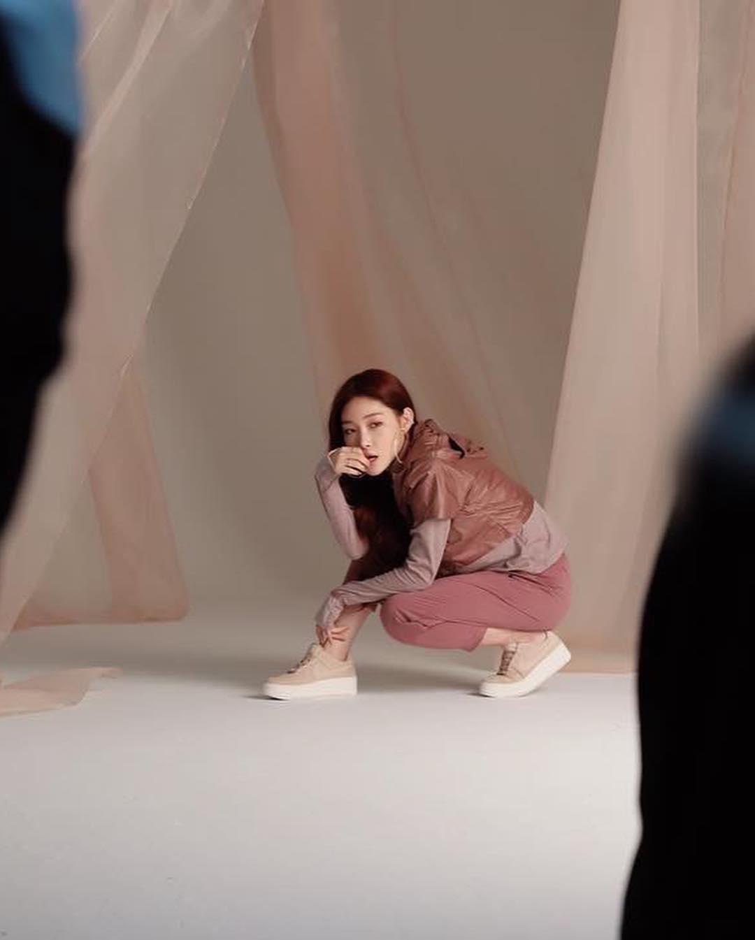 다 이쁜 춤꾼 청하 💃 이미지4
