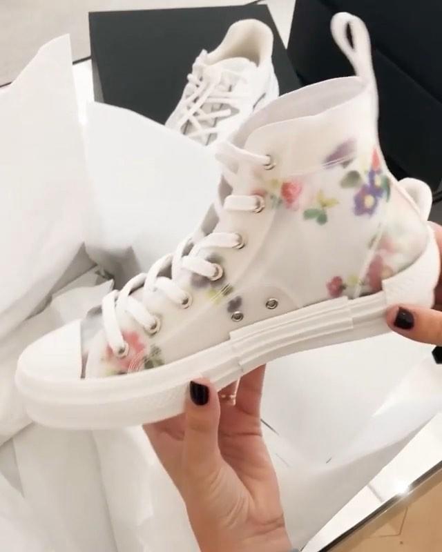 크리스찬 디올 꽃신발 🌺🌸🌼🌹 이미지