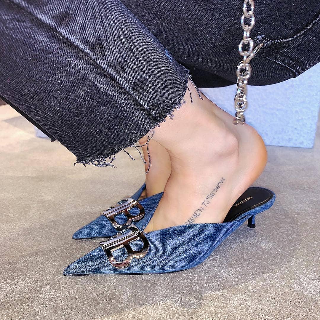 데님 발렌시아가 💙 이미지