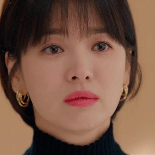 보기만해도 설레는💛
송혜교의 <남자친구> 패션 정보 속
TROISROIS (뚜아후아) 귀걸이 ✨ 이미지2