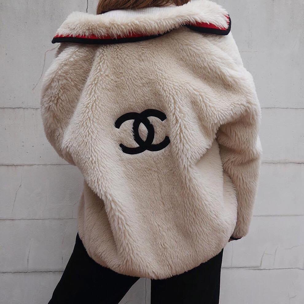 대세는 등짝 포인트 🔥 이미지