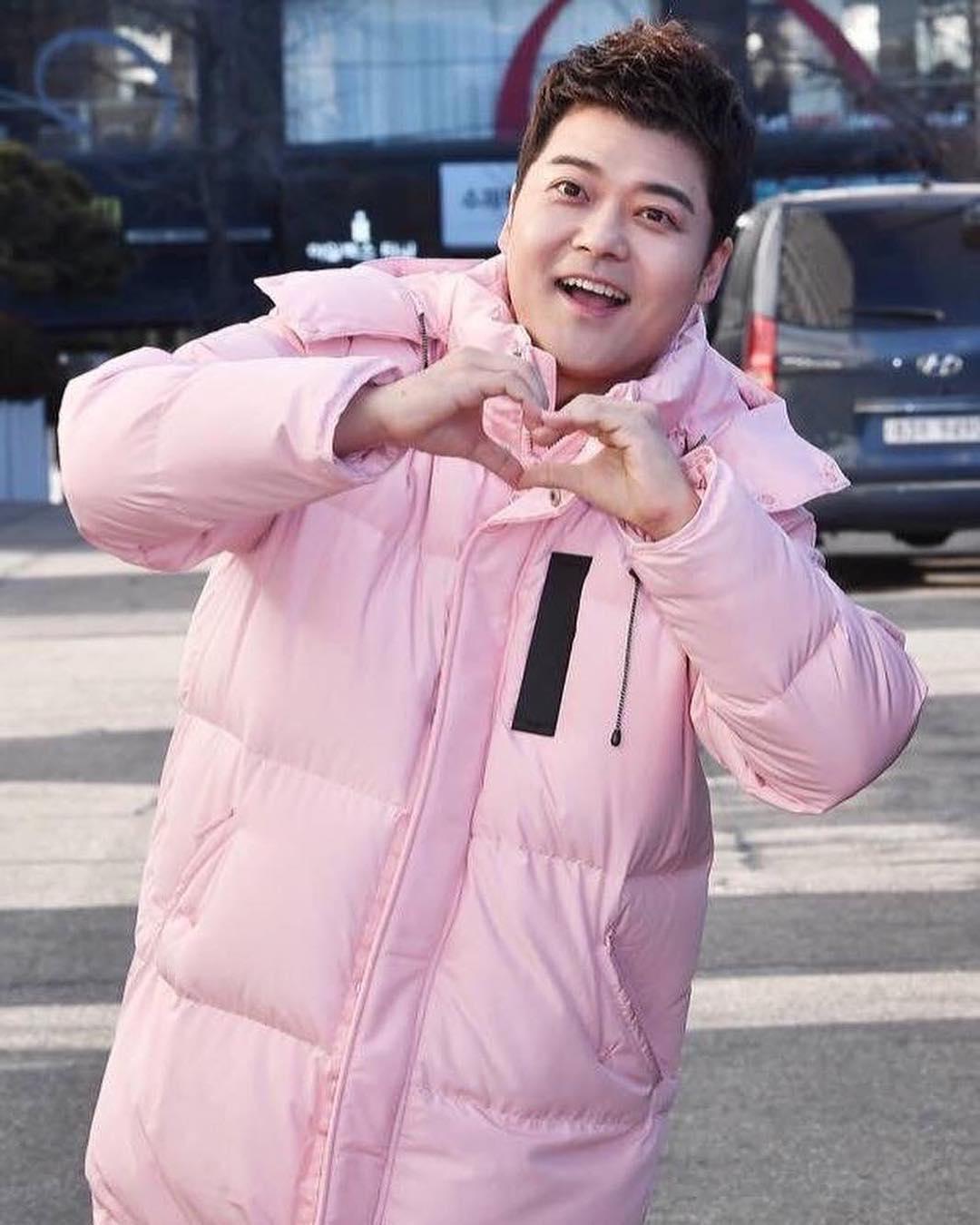 혜진언니 꺼 입고 나온 전현무💖 이미지1