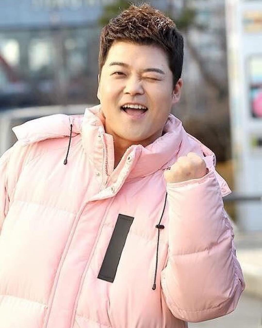 혜진언니 꺼 입고 나온 전현무💖 이미지5
