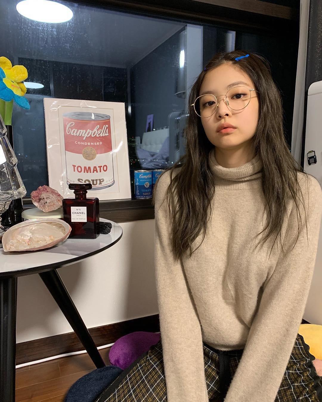 안경도 완소 🤓 제니 이미지