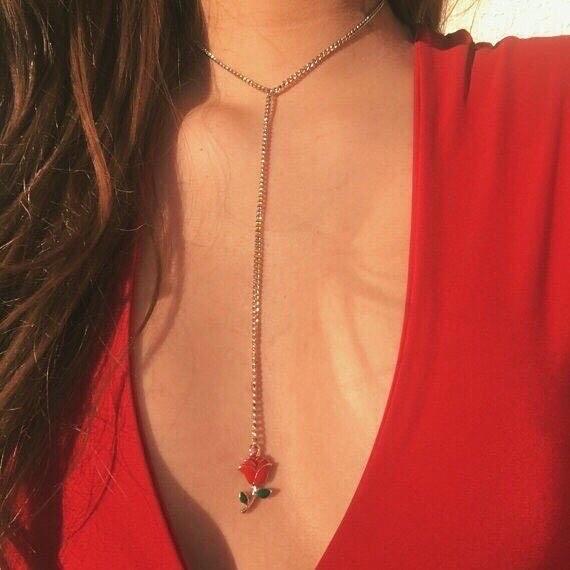 장미 목걸이 🌹 이미지