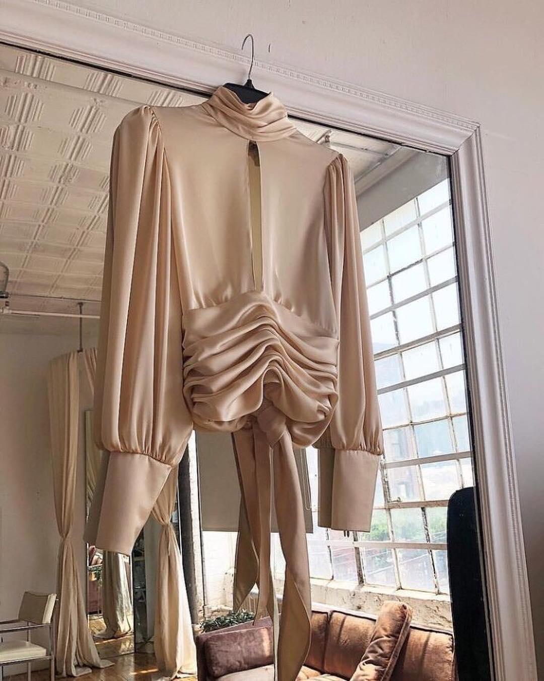 코트 속 블라우스로 힘주기!💪🏻 이미지