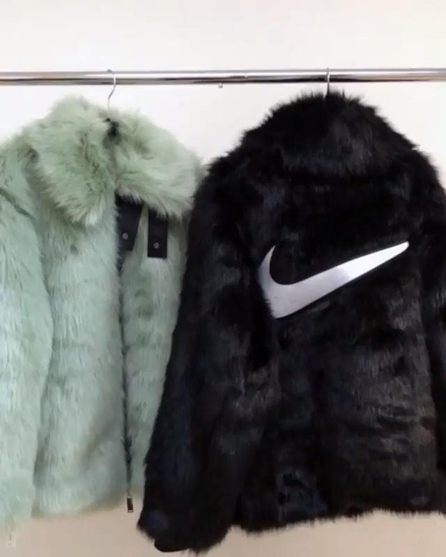 나이키 x 앰부쉬 💚🖤 이미지