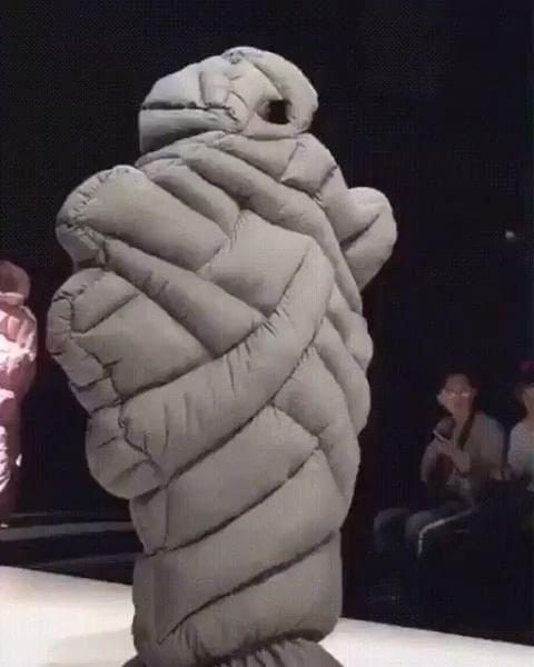 패딩 끝판왕 납쇼~☃️🔥 이미지
