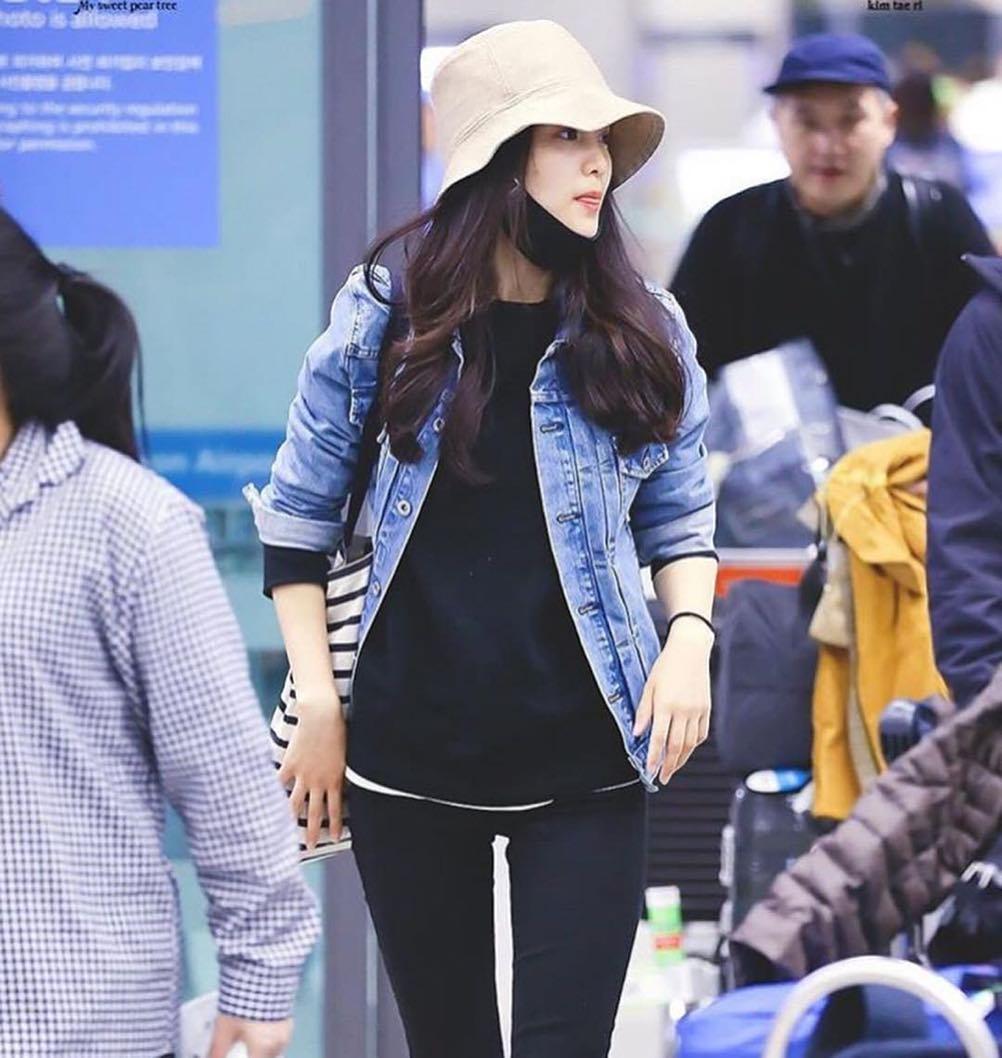태리 💙공항패션 이미지