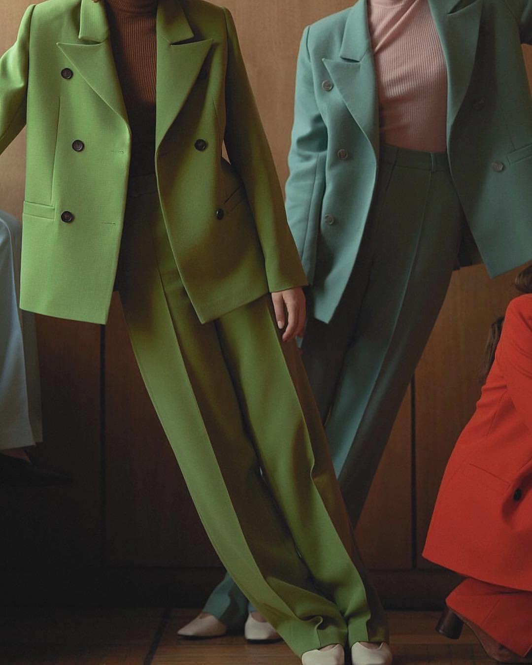 컬러감 포멀룩🌈 이미지