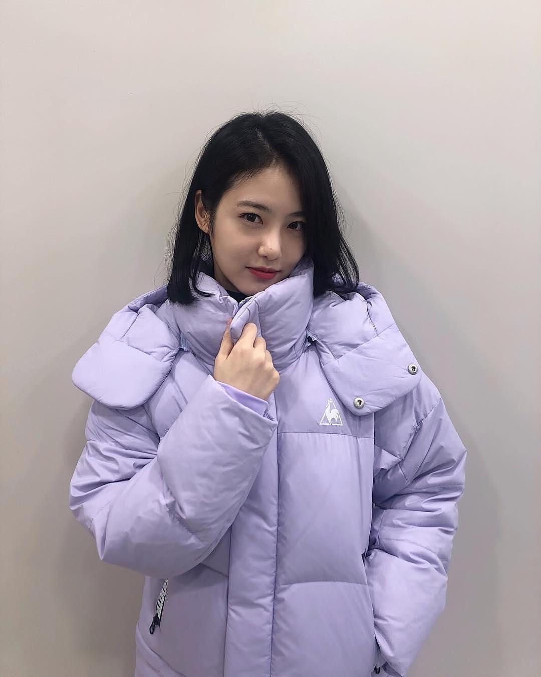 단발여신 신예은 💜보라!
연보라 롱패딩이라니ㅠ 르꼬끄.. @애들아 인싸ㄱㄱ🔥 이미지