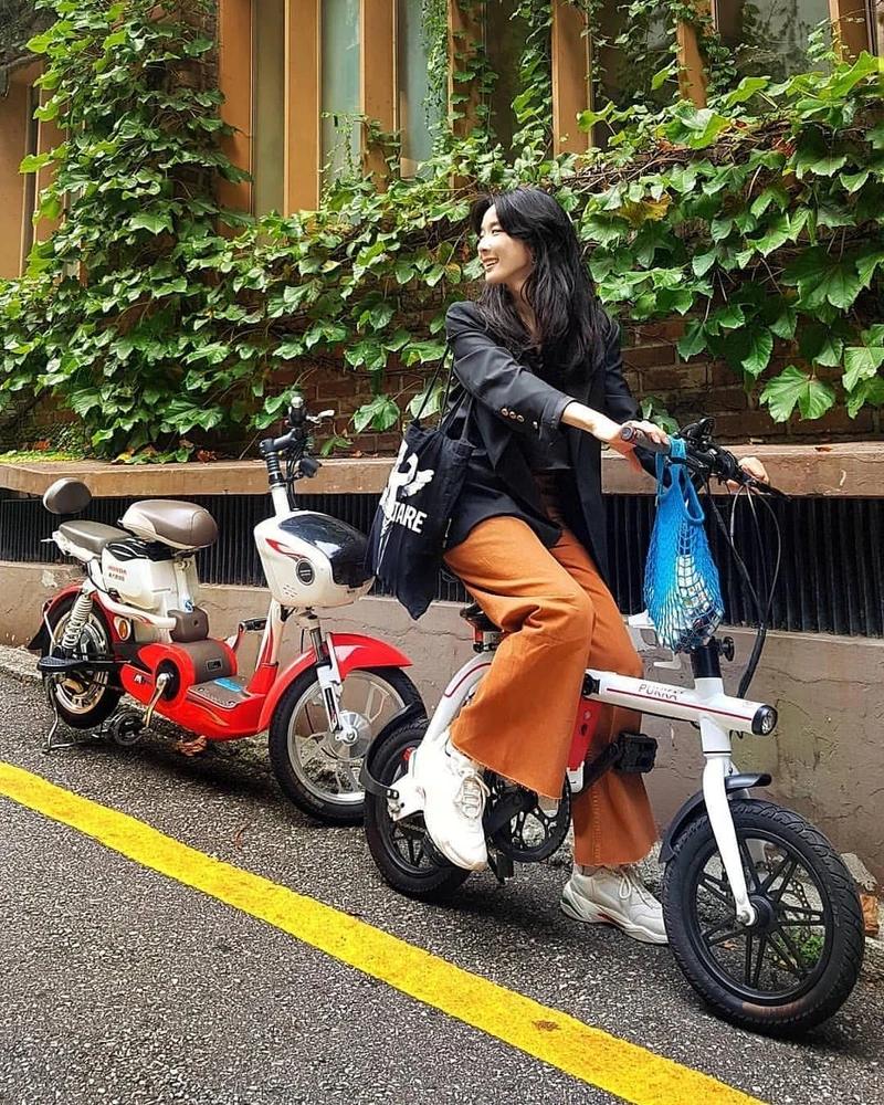 은근 패셔니스타 언니💛이청아 이미지2