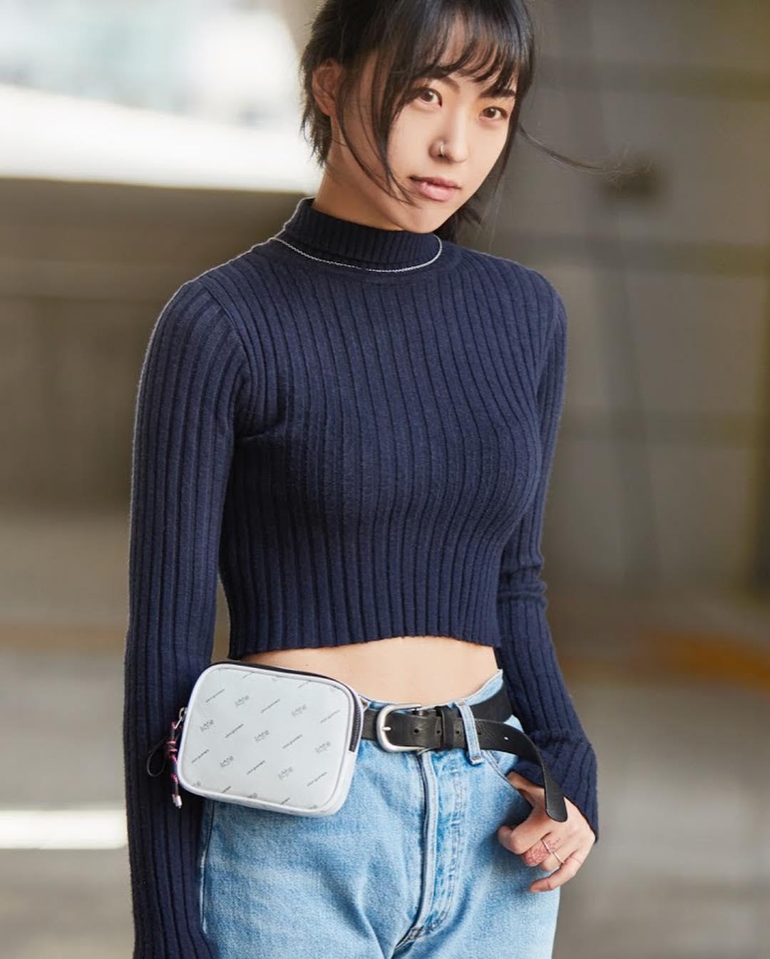 루이까또즈 x KYE 에디션🖤
계한희 디자이너와 루이까또즈 두번째 콜라보 만남💌
가방 하나로 여러 스타일링을 하는 한정판 에디션을 만나봐요!
-
#LQxKYE vol.2 
#루이까또즈 #LOUISQUATORZE #KYE 이미지4