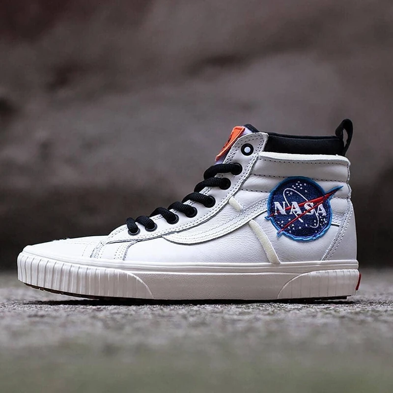 나사 x 반스 🚀🛰 콜라보 이미지1