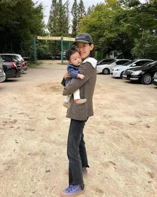 가을을 담아내는 시하네 가족😍 이미지