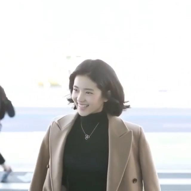 이 길이가 단발 갓❤️🔥 김태리 이미지