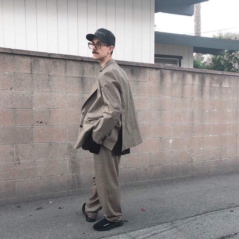 가을 남자 오버핏은 이분! 🤓🖤 이미지